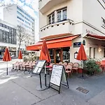 Elegant 16th - Near The Seine Parijs