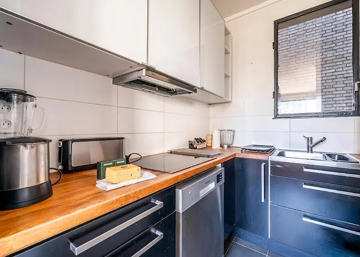 Elegant 16th - Near The Seine Paříž