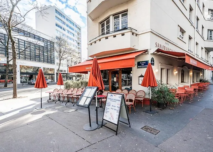 Elegant 16th - Near The Seine Paříž